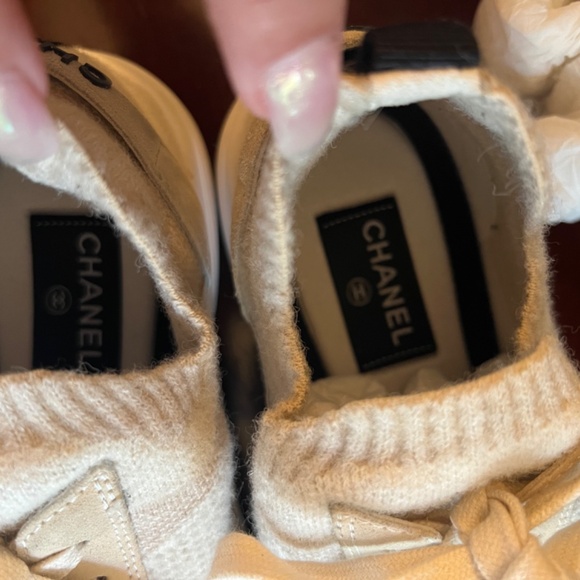 CHANEL Sneakers - Picture 3 of 10